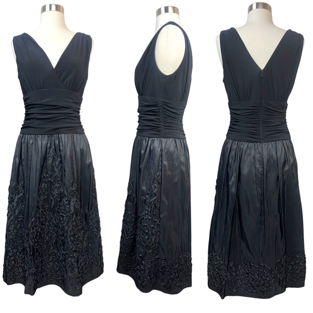 Vintage Black‎ Embroidered V-Neck Rouched Waist Full Skirt Cocktail Dress LBD 10